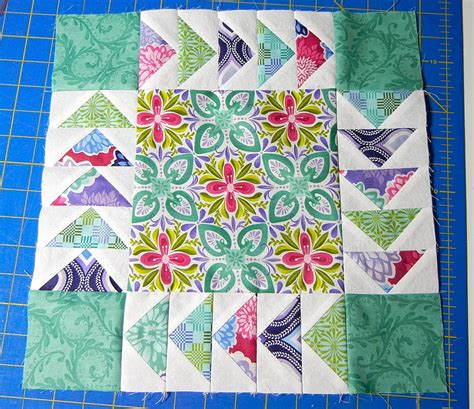 Quilters Crossing Quillow Tutorial