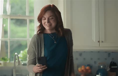 Qulipta lindsay lohan. Feb 13, 2022 · From "Mean Girls" to lean girl — Lindsay Lohan is back. The embattled actress is back and looking healthier than ever in the newest ad for Planet Fitness, just in time for Super Bowl 56. 
