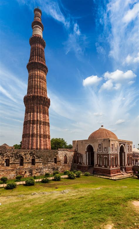 Qutub minar minaret. Qutb Minar;Qutub Minar. This minaret is the most impressive part of the Qutb complex. Its construction was ordered by the first ruler of the Mamluk dynasty, Quṭb al-Dīn Aibak in the 12th century AD. The UNESCO has made it aWorld Heritage Site in 1993. Towering at the height of 73 metres, the minaret is made out of marble and red sandstone. 