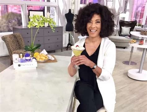 Qvc leah williams today. https://qvc.co/LeahWilliamsWYBYT | LEAH'S GOT BAGGAGE! We asked super stylish QVC host, Leah Williams, to spill all! Watch as she shows us her everyday essen... 