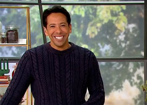 Qvc steve doss. Steve Doss QVC. 1,299 likes · 67 talking about this. California native and new host at QVC! Follow my page for updates! #LoveQVC 