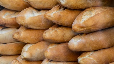 Rüyada ekmek görmek ne anlama gelir? Rüyada bayat ekmek görmek ne anlama gelir?
