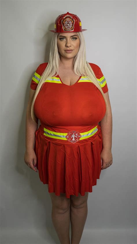  553K subscribers in the biggerthanherhead community. Breasts bigger than the woman's head! *Current icon is - Temptress119 *Header is Cheryl Blossom…. . 