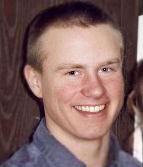 Matérias / Massacre de Columbine. Os relatos da mãe de um dos atiradores do massacre de Columbine. No dia 20 de abril de 1999, Eric Harris e Dylan Klebold …. 