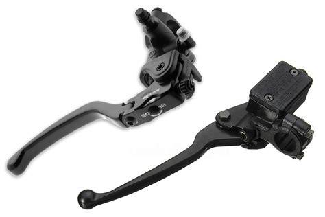 Radial vs Axial Master Cylinders: Differences Explained - raincitystudios.com