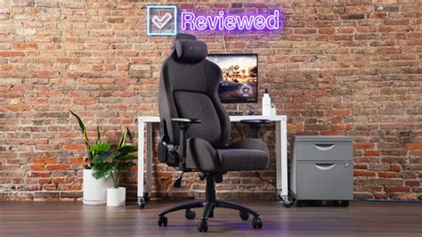 RAZER ISKUR Gaming Chair Review: A Throne for Champions