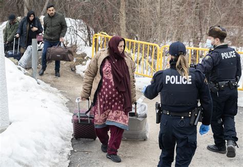 RCMP demolish last structure at Quebec’s Roxham Road migrant crossing