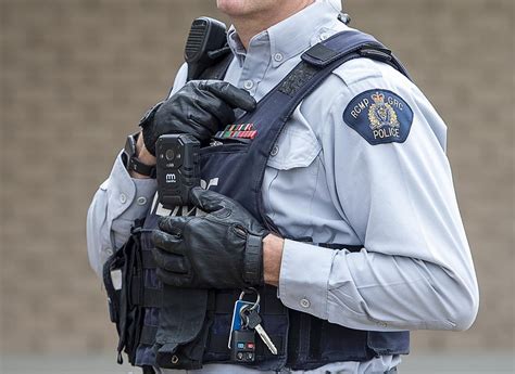 RCMP to begin field-testing body cameras ahead of national rollout