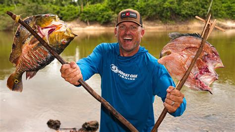 REAL Survival Food in the Middle of a Remote Jungle! {Catch