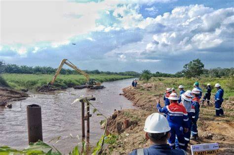 Reboisasi di hulu sungai merupakan salah satu bent... - Roboguru - raincitystudios.com