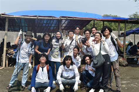 Relawan Universitas Indonesia Bersama Komunitas Beraksi untuk ... - raincitystudios.com