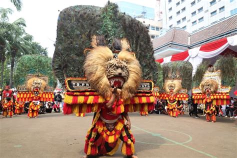 Reog - Wikipedia bahasa Indonesia, ensiklopedia bebas - muktibox.com