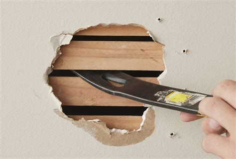 REPAIRING A PLASTER FRAME | The Practical Artist - muktibox.com