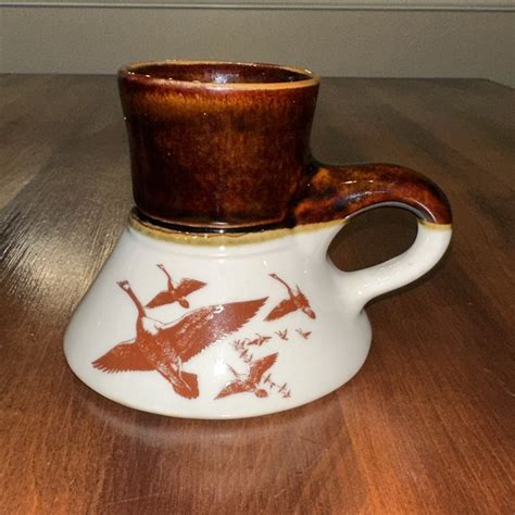 Retro Pottery - muktibox.com