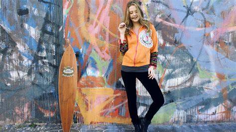 Revolutionizing Style: The Art of Upcycling Fashion - raincitystudios.com