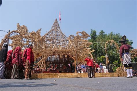 RI ritual tradisional dalam plot & koneksi antar season topik hangat seolah ini bukan yang pertama ringkas padat sebelum right issue TikTok skena fight terbaik image 1