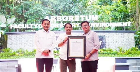 Rimbawan dan Masa Depan Sektor Kehutanan - Forest Digest - raincitystudios.com