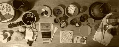 Rosalie's Medieval Woman - Sewing Tools - wintechmobiles.com