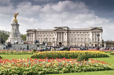 Royal Houses and Palaces - Visit Nongoma - raincitystudios.com