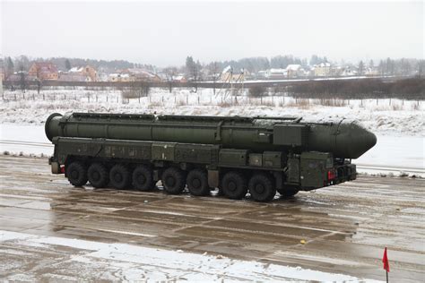 RT-2PM2 Topol-M: Russia