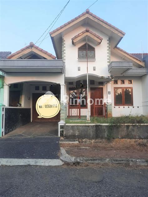 Rumah Bagus Dalam Perumahan Gema Pesona Estate | Rumah123 - balustradellc