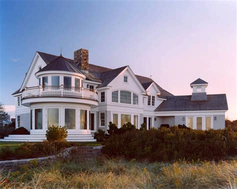 Rumah Gaya Cape Cod di Dunia Baru - balustradellc