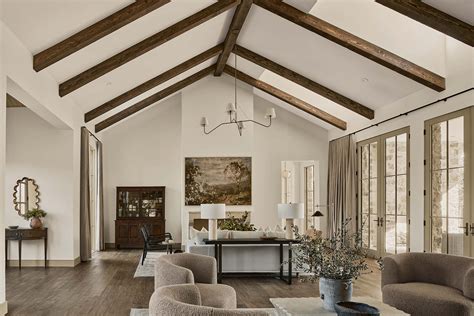 Rustic Luxury Interior Design | Stunning Mountain Chalet - balustradellc