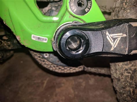 Race Face Turbine Cinch, left crank loose : bikewrench - Reddit