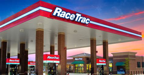 Race trac. The RaceTrac Rewards app lets you rise through RaceTrac Rewards royalty ranks. Try saying that five times fast. By making purchases in store or at the pump, you’ll rise from Duke of Hotdog to Prince of Pastry to King of Coffee to the ultimate Sultan of Soda, earning mouth-waterin’, fountain-bubblin’ in-app offers along the way. 