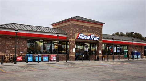 Racetrac elizabethtown photos. Elite 23. McKinney, TX. 597. 1272. 414. Aug 13, 2015. This location is on a corner that's experiencing rapid growth. It all started with WalMart, and there are two sandwich options and other businesses nearby as well. This, and the ease of access make this a nice RaceTrac location. 