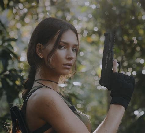 Rachel cook lara croft. For Lara's father in other continuities, see Lord Croft disambiguation page. Lord Richard James Croft, Ph.D, is a British aristocrat dedicated to archeology, the late father of Lara Croft, and husband of the late Lady Amelia Croft. Unlike the previous version of this character, he is portrayed as having been absent for much of Lara's childhood and somewhat neglectful of her in pursuit of his ... 