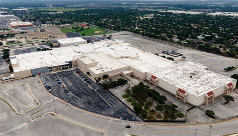 Rackspace to exit Windcrest headquarters