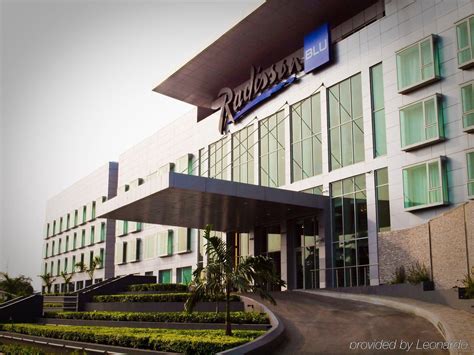  Experience the epitome of luxury without breaking the bank at Radisson Blu Anchorage Hotel, Lagos VI. With an average room price of just $256, this prestigious hotel offers exceptional value for money in the heart of Lagos, Nigeria. Compared to the average price of a hotel room in Lagos, which stands at $92, Radisson Blu Anchorage Hotel truly ... .