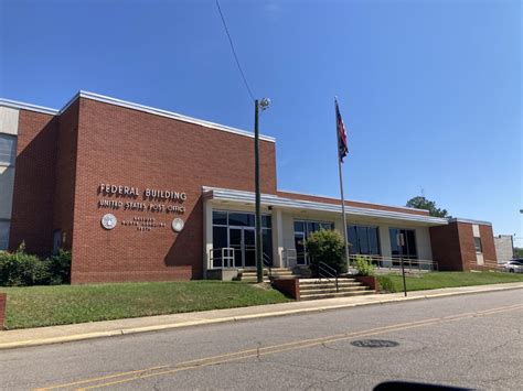 Raeford North Carolina Post Office in Raeford North Carolina