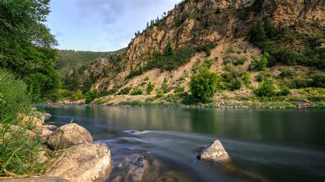 Rafter missing after boat capsized in Glenwood Canyon