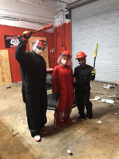 Rage room orlando. N/A. Smash It Breakroom. Orlando, FL. $25 – $125. Electronics, furniture, and more. N/A. In conclusion, a Destruction Room is a unique and effective way to release stress and frustration. With our comprehensive table, you can find the best option for your needs and start smashing today. 