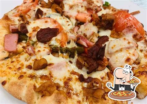 Railroad pizza. Aug 10, 2019 · Railroad Pub & Pizza: Pizza and sandwiches near the railroad tracks - See 22 traveler reviews, 28 candid photos, and great deals for Burlington, WA, at Tripadvisor. Burlington. Burlington Tourism Burlington Hotels Burlington Vacation Rentals Flights to … 