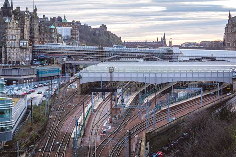 Railway stations in edinburgh scotland. We’re open from 0700-2300 all week long, and there’s no need to commit to a minimum stay. You only pay for the amount of time you use, making it a great value, flexible option for travellers of all kinds. Finding our baggage storage at Edinburgh Waverley is easy, as we’re right near the Calton Road Entrance on Platform 2. 
