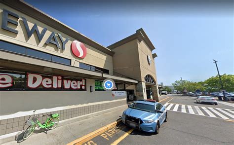 Shooting reported at Rainier Beach Safeway. More Videos. Next up in 5. Example video title will go here for this video. The grocery store is located at 9200 Rainier Avenue South. Police are asking .... 