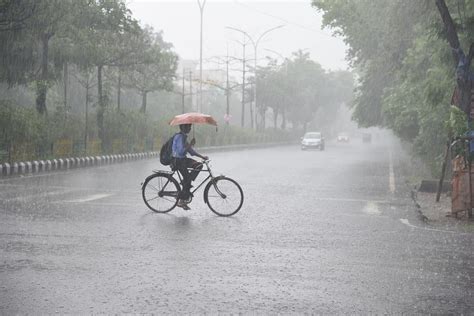 Rains give respite from heat wave in many Indian states