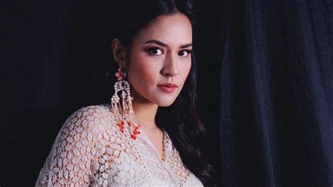 Raisa Punya Koleksi Lipstik Satu Laci, Bahkan Ada 20 Lipstik …