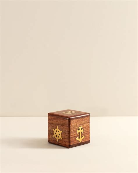 Raison Kutu Madame Coco.