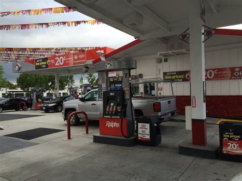 Ralphs gas near me. Ralphs in Lake Forest, CA. Carries Regular, Midgrade, Premium, Diesel. Has Propane, Pay At Pump, Restrooms, Air Pump, Loyalty Discount, Lotto. Check current gas prices and read customer reviews. Rated 4.1 out of 5 stars. 