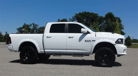 Ram 1500 4 inch lift 33s. The BDS 1663H 4 inch suspension lift kit for the Dodge Ram 1500 4wd truck will allow for fitment of up to 35 inch diameter tires for an amazing off-road look. This is done without sacrificing ride quality and handling. This premium quality suspension lift kit is built around a set of 1/4 inch thick steel laser cut high clearance crossmembers ... 