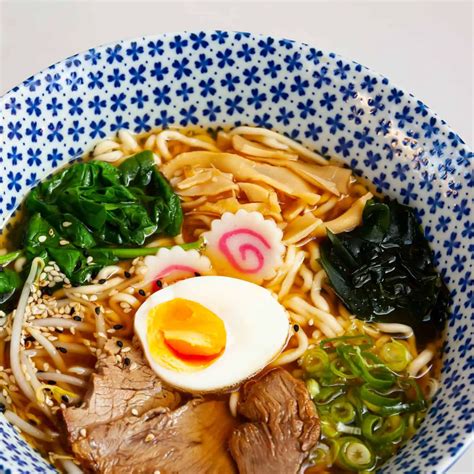 Ramen with fish cake. Instructions. Heat pork broth in a pot with soy sauce, mirin, and dried sardines (optional). Bring to a gentle simmer, keep simmering for about 15 minutes, or until all other ingredients are ready. Bring a separate pot of water to boiling and add udon noodles. 