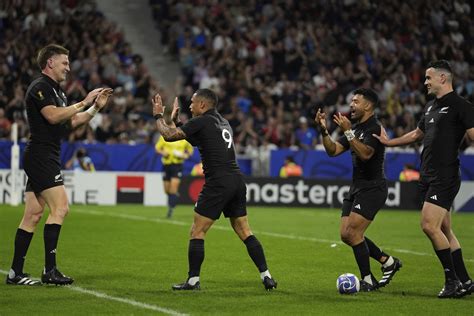 Rampant All Blacks drop 14 tries on Italy at the Rugby World Cup