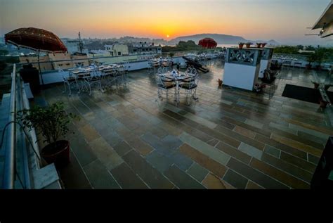 Ramvilas - A Rooftop Lake View Hotel in Udaipur - Booking.com