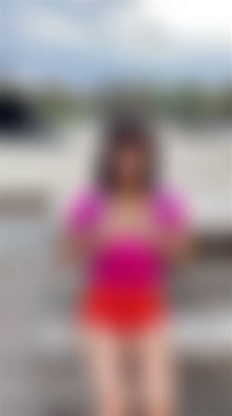 Random girls flashing pics.  View and enjoy FlashingAndFlaunting with the endless ran...