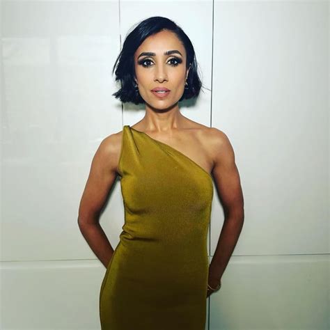 Rani mukrg fake nude. .  ...