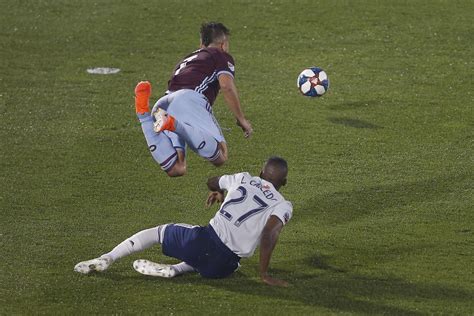 Rapids beat Revolution 2-1 for their first victory since July 8